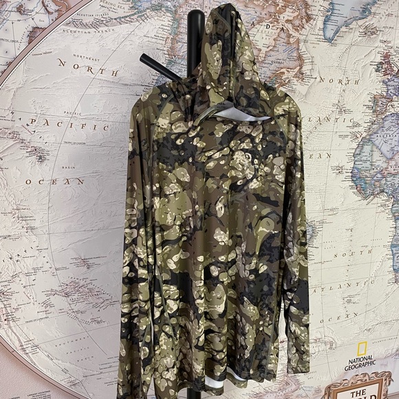 Simms SolarFlex Hoodie (with UPF 50 sun protection) - Picture 2 of 5